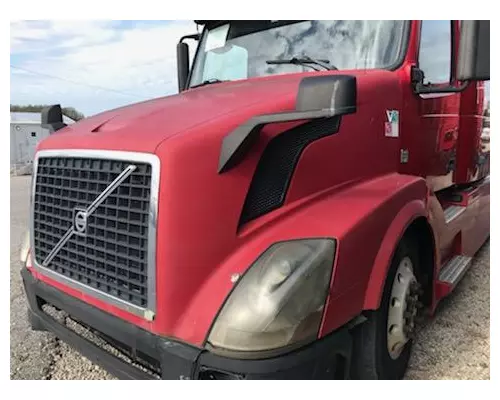 VOLVO VNL Bumper Assembly, Front