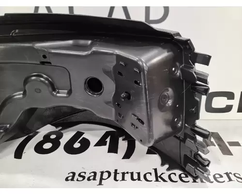 VOLVO VNL Bumper Assembly, Front