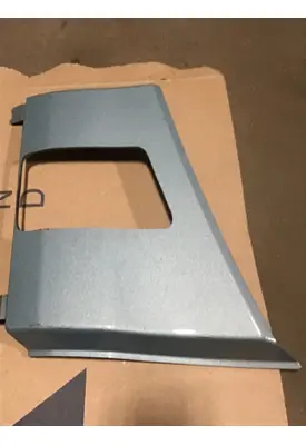 VOLVO VNL Bumper Filler Panel