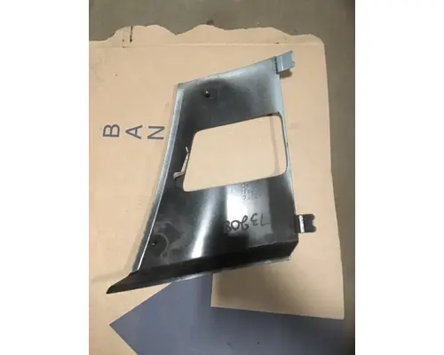 VOLVO VNL Bumper Filler Panel