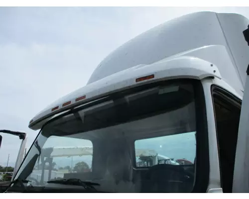 VOLVO VNL CAB CLIP