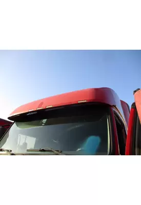 VOLVO VNL CAB CLIP