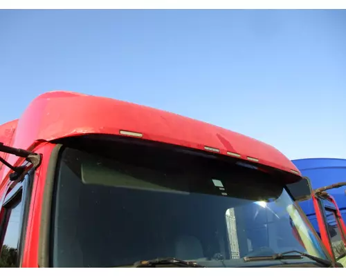 VOLVO VNL CAB CLIP
