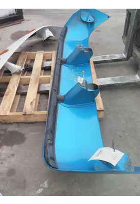 VOLVO VNL CAB CLIP