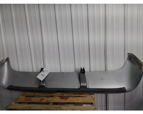 VOLVO VNL CAB CLIP
