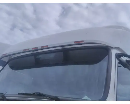 VOLVO VNL CAB CLIP