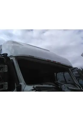 VOLVO VNL CAB CLIP