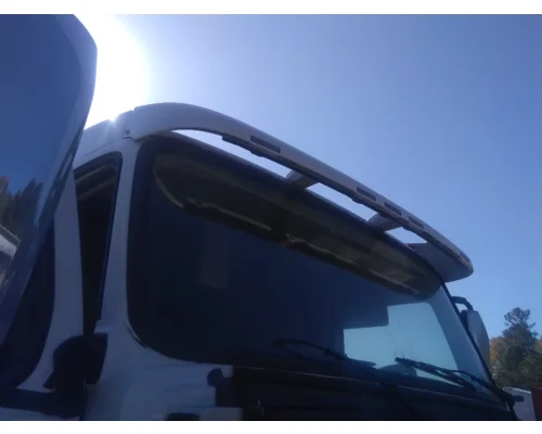 VOLVO VNL CAB CLIP