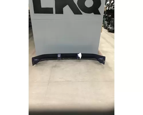VOLVO VNL CAB CLIP