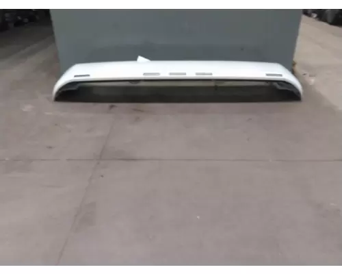 VOLVO VNL CAB CLIP