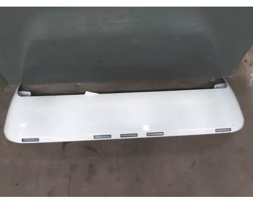 VOLVO VNL CAB CLIP