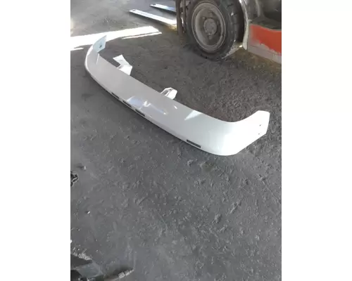 VOLVO VNL CAB CLIP