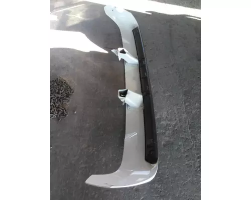 VOLVO VNL CAB CLIP