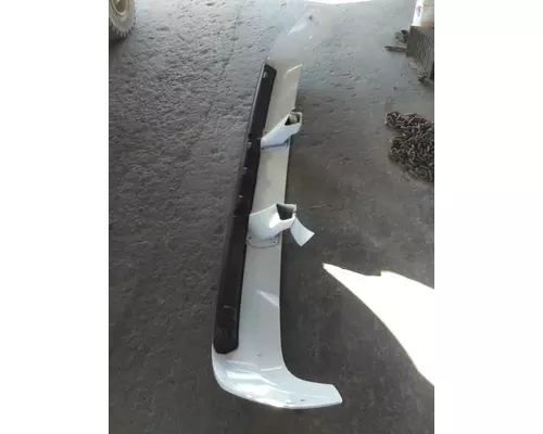 VOLVO VNL CAB CLIP