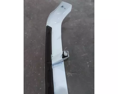 VOLVO VNL CAB CLIP