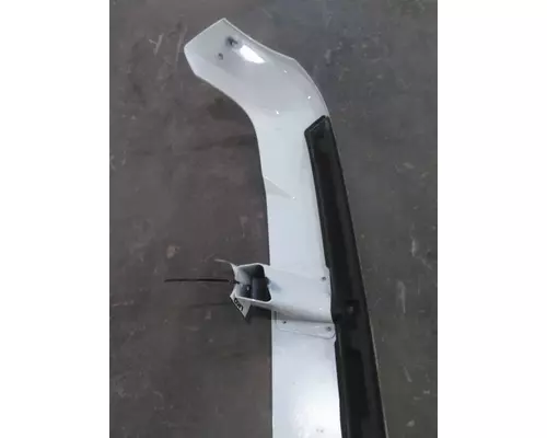 VOLVO VNL CAB CLIP