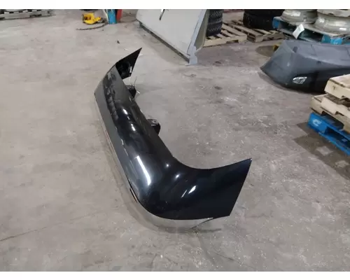 VOLVO VNL CAB CLIP
