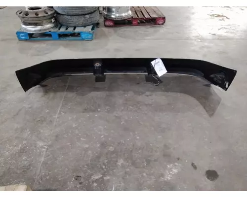 VOLVO VNL CAB CLIP