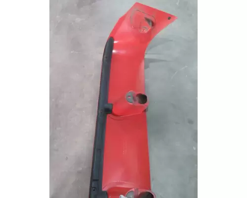 VOLVO VNL CAB CLIP