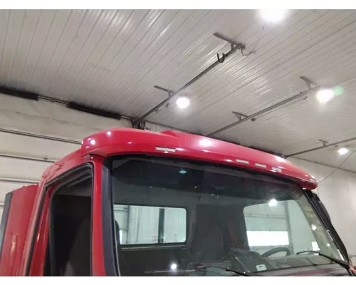 VOLVO VNL CAB CLIP