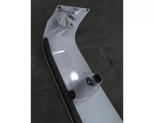 VOLVO VNL CAB CLIP