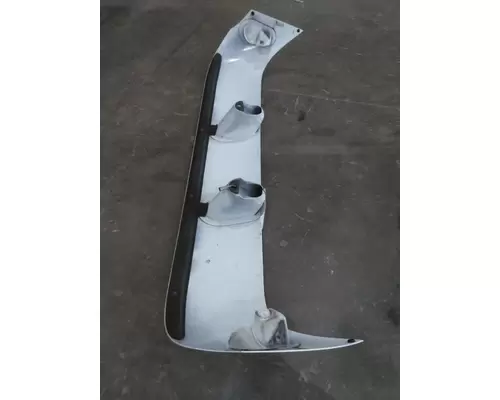 VOLVO VNL CAB CLIP