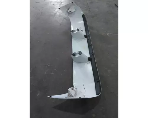 VOLVO VNL CAB CLIP