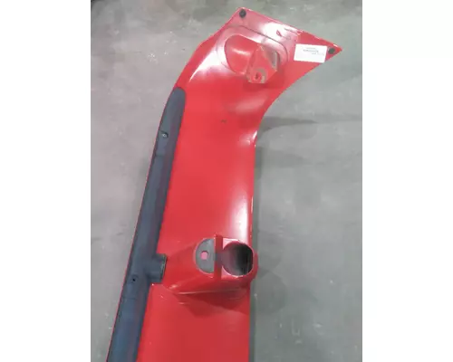 VOLVO VNL CAB CLIP