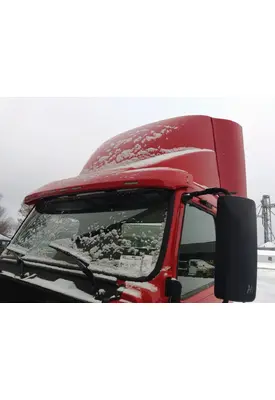 VOLVO VNL CAB CLIP
