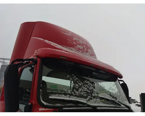 VOLVO VNL CAB CLIP