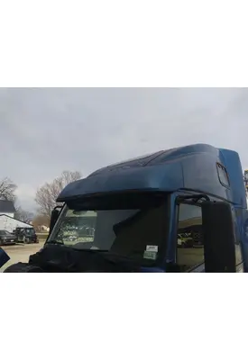 VOLVO VNL CAB CLIP
