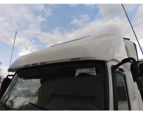VOLVO VNL CAB CLIP