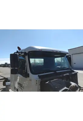 VOLVO VNL CAB CLIP