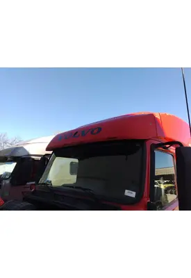 VOLVO VNL CAB CLIP