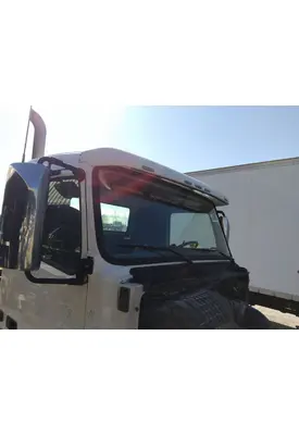 VOLVO VNL CAB CLIP