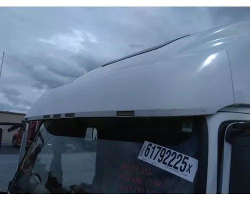 VOLVO VNL CAB CLIP