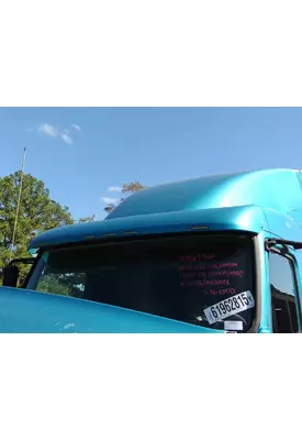 VOLVO VNL CAB CLIP
