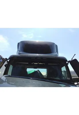 VOLVO VNL CAB CLIP
