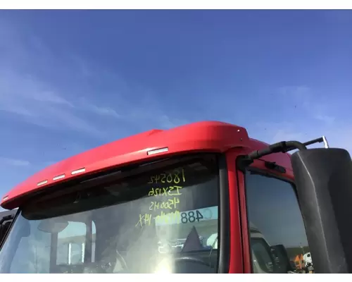 VOLVO VNL CAB CLIP
