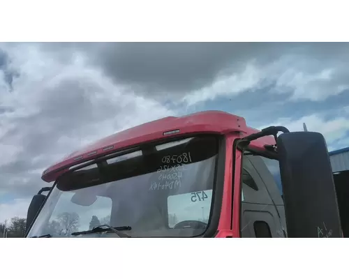 VOLVO VNL CAB CLIP