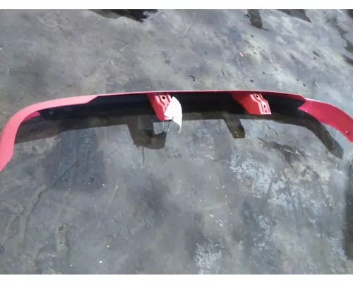 VOLVO VNL CAB CLIP