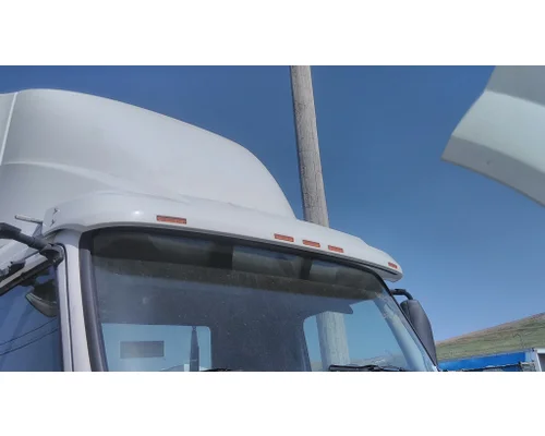 VOLVO VNL CAB CLIP
