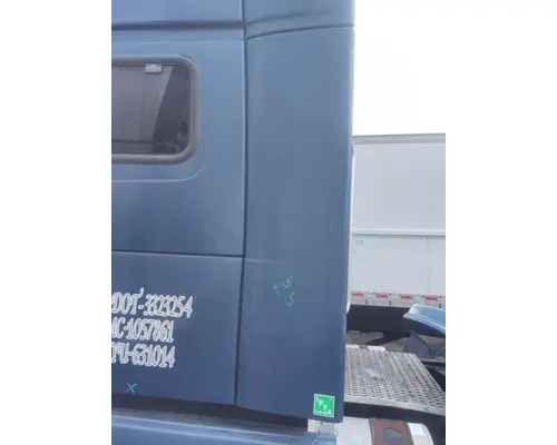 VOLVO VNL CAB EXTENSION