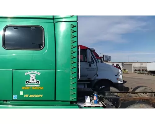 VOLVO VNL CAB EXTENSION