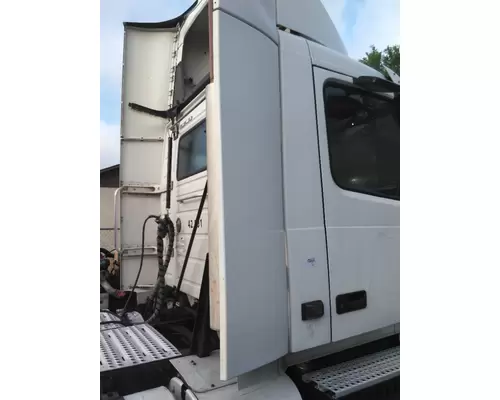 VOLVO VNL CAB EXTENSION