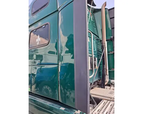 VOLVO VNL CAB EXTENSION