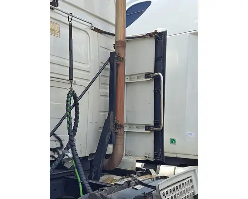 VOLVO VNL CAB EXTENSION