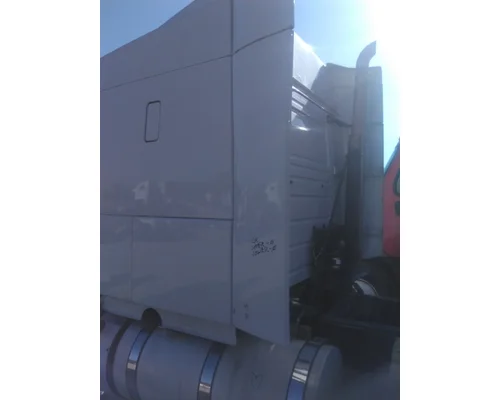 VOLVO VNL CAB EXTENSION