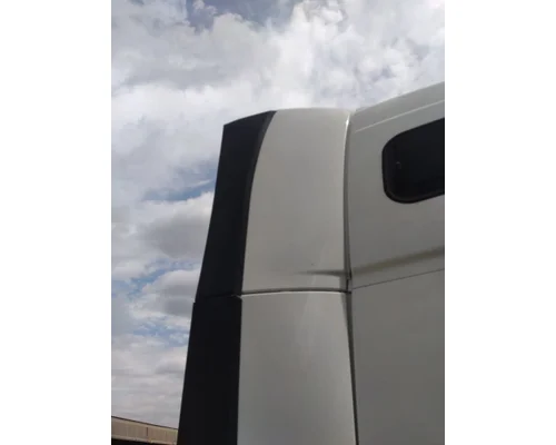 VOLVO VNL CAB EXTENSION