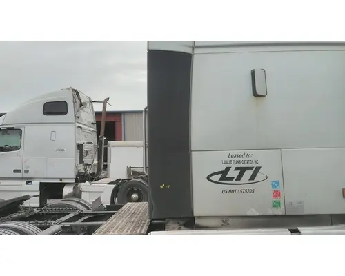 VOLVO VNL CAB EXTENSION